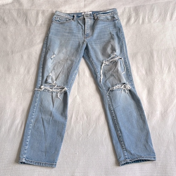 pistola Distressed Nico High Rise Mom Light Wash Jeans Size 29 - Picture 2 of 11